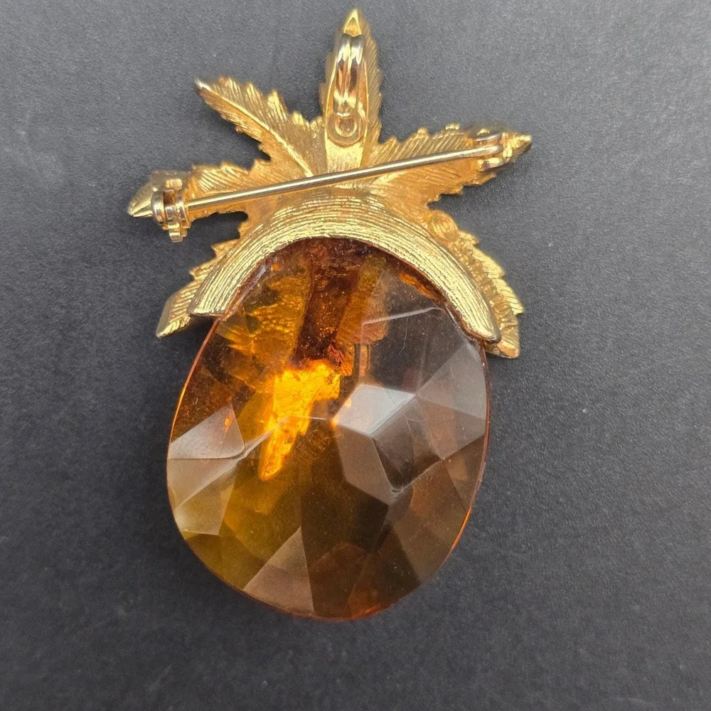 Sarah Coventry Autumn Haze Brooch Pineapple Amber Glass Gold Tone Leaf Vintage